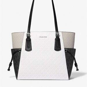 Michael Kors Voyager Large Color-Block Signature Logo Tote Bag
Optic White Multi